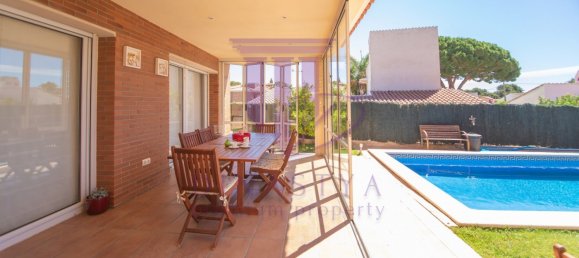 4 bedrooms Villa in Vilafortuny, Spain No. 3102 14
