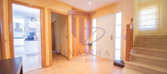 4 bedrooms Villa in Vilafortuny, Spain No. 3102 23
