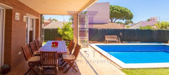 4 bedrooms Villa in Vilafortuny, Spain No. 3102 9