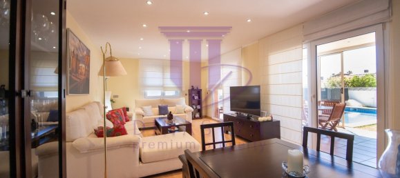 4 bedrooms Villa in Vilafortuny, Spain No. 3102 26