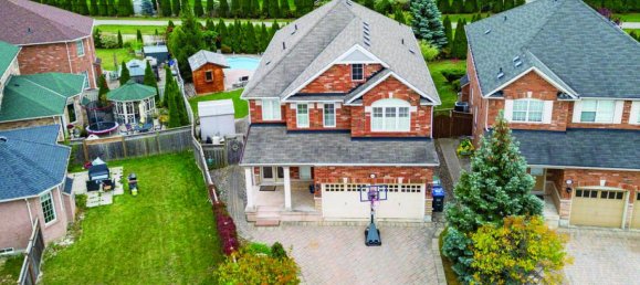 4 bedrooms House in Mississauga, Canada No. 526 2