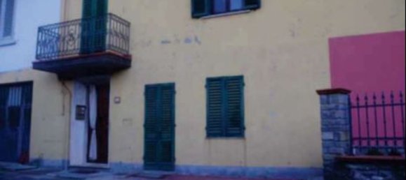 4 bedrooms Apartment in Vernio, Italy No. 322298 4