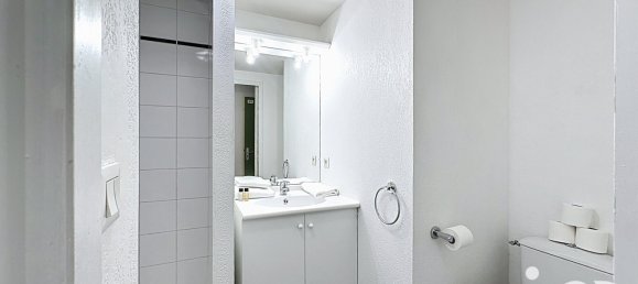 1 bedroom Apartment in Nantes, France No. 357601 3