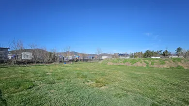  Land in Bad Voslau, Austria No. 256625