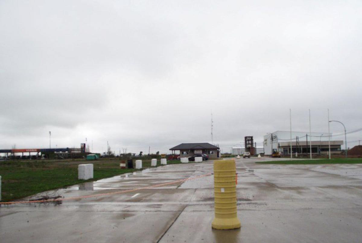 Grundstück in Berazategui, Argentina, Nr. 32637