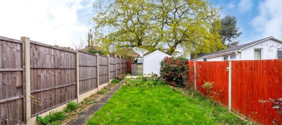 3 bedrooms House in Kingsbury, United Kingdom No. 7833 13