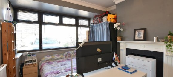 3 bedrooms Commercial property in Chingford, United Kingdom No. 3940 10