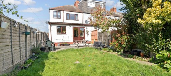 3 bedrooms Commercial property in Chingford, United Kingdom No. 3940 6