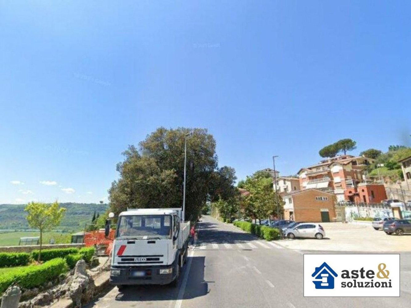 Entrepôt à Torrita Tiberina, Italy 211m² No. 376581