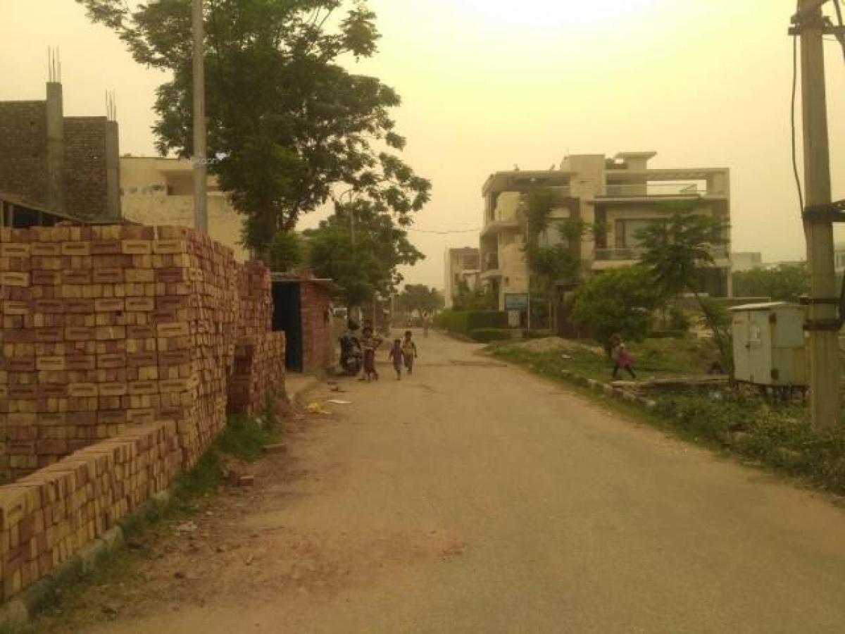 Terreno en Mohali, India No. 31758