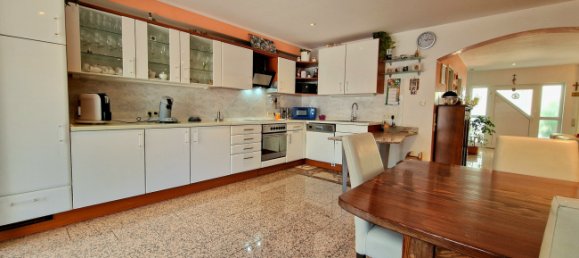 Villa de 5 dormitorios en Lorrach, Germany No. 259492 11