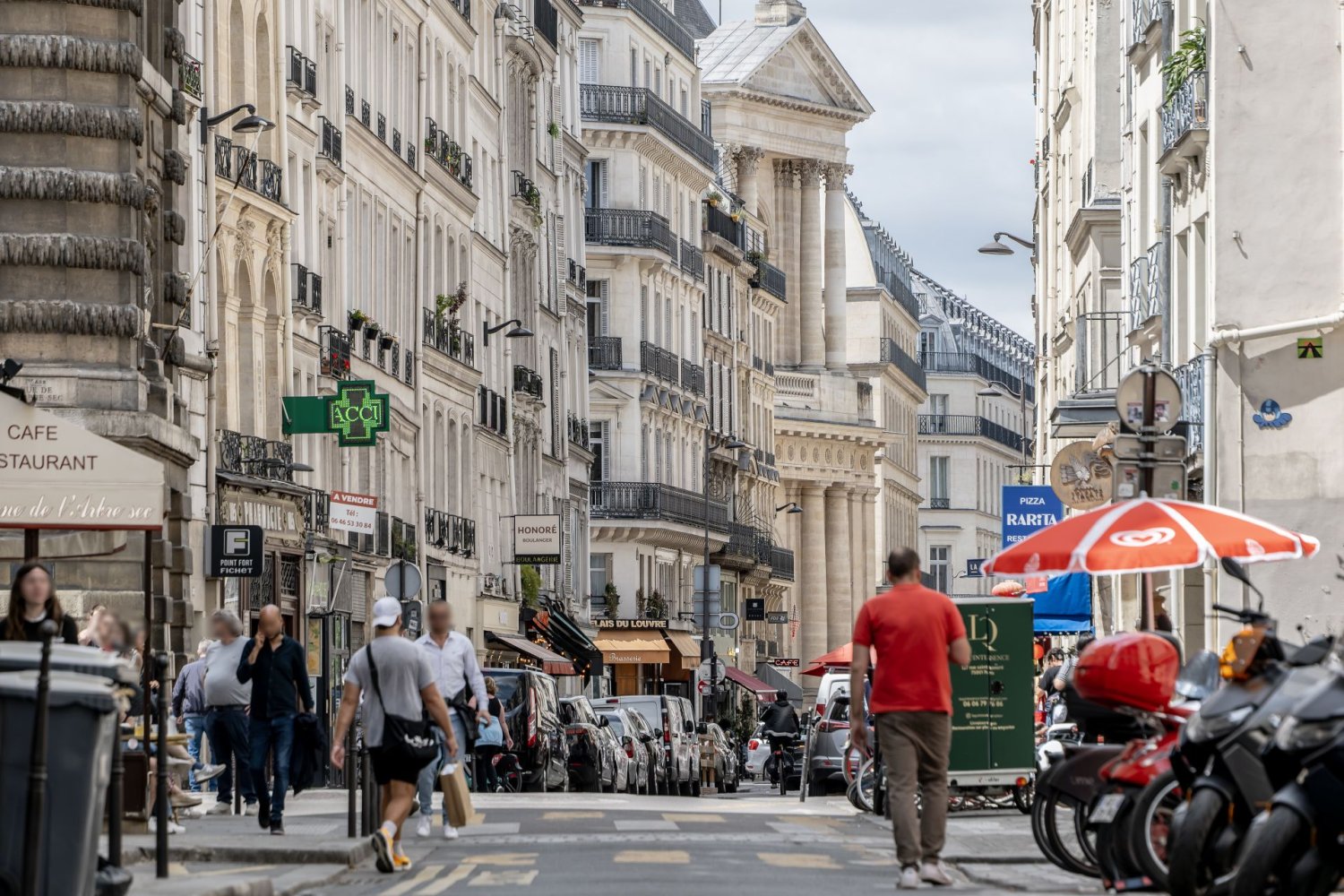 Studio in Paris, France No. 279323