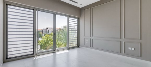 Villa de 5 dormitorios en Dubai, UAE No. 95618 2