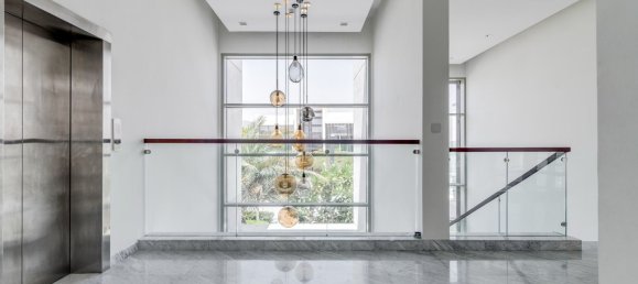 Villa de 5 dormitorios en Dubai, UAE No. 95618 9