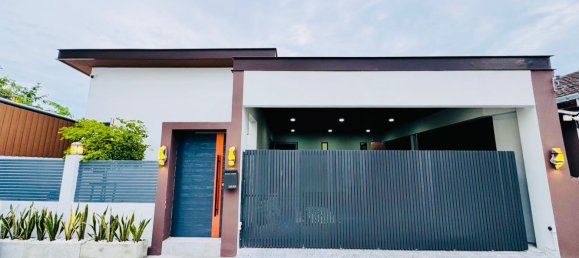 3 bedrooms Villa for sale in Pattaya, Chonburi, Eastern Thailand, Thailand № 69285 3