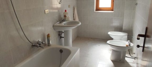 3 rooms Apartment in San Mango sul Calore, Italy No. 12927 8