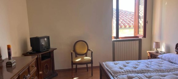 4 bedrooms House in Norcia, Italy No. 164729 23