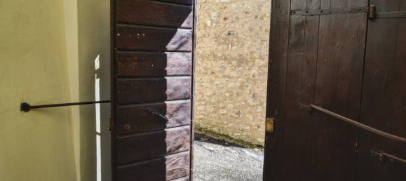 4 bedrooms House in Norcia, Italy No. 164729 2