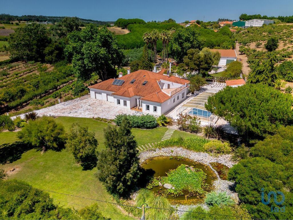 5 غرف نوم قلاع في Lourinha, Portugal رقم 225569