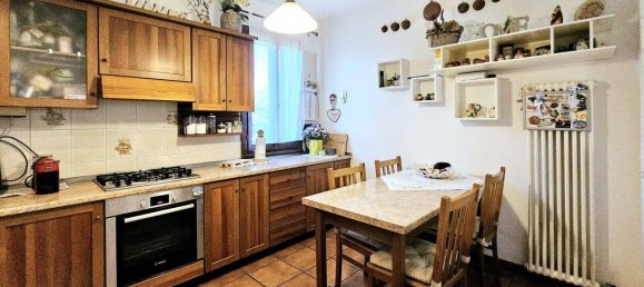 4 chambres Villa à Borgo Veneto, Italy No. 269598 2