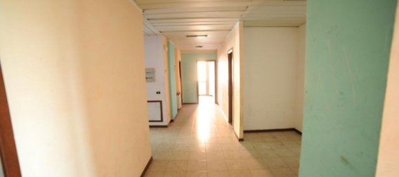 Офис 4520м² в Рим, Италия № 373368 4