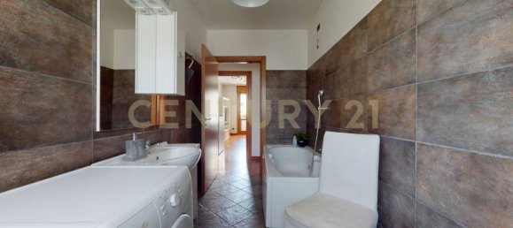 Apartamento de 2 dormitorios en Vanzago, Italy No. 259633 16