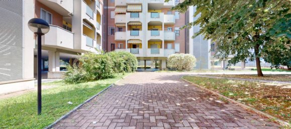 Apartamento de 2 dormitorios en Vanzago, Italy No. 259633 20
