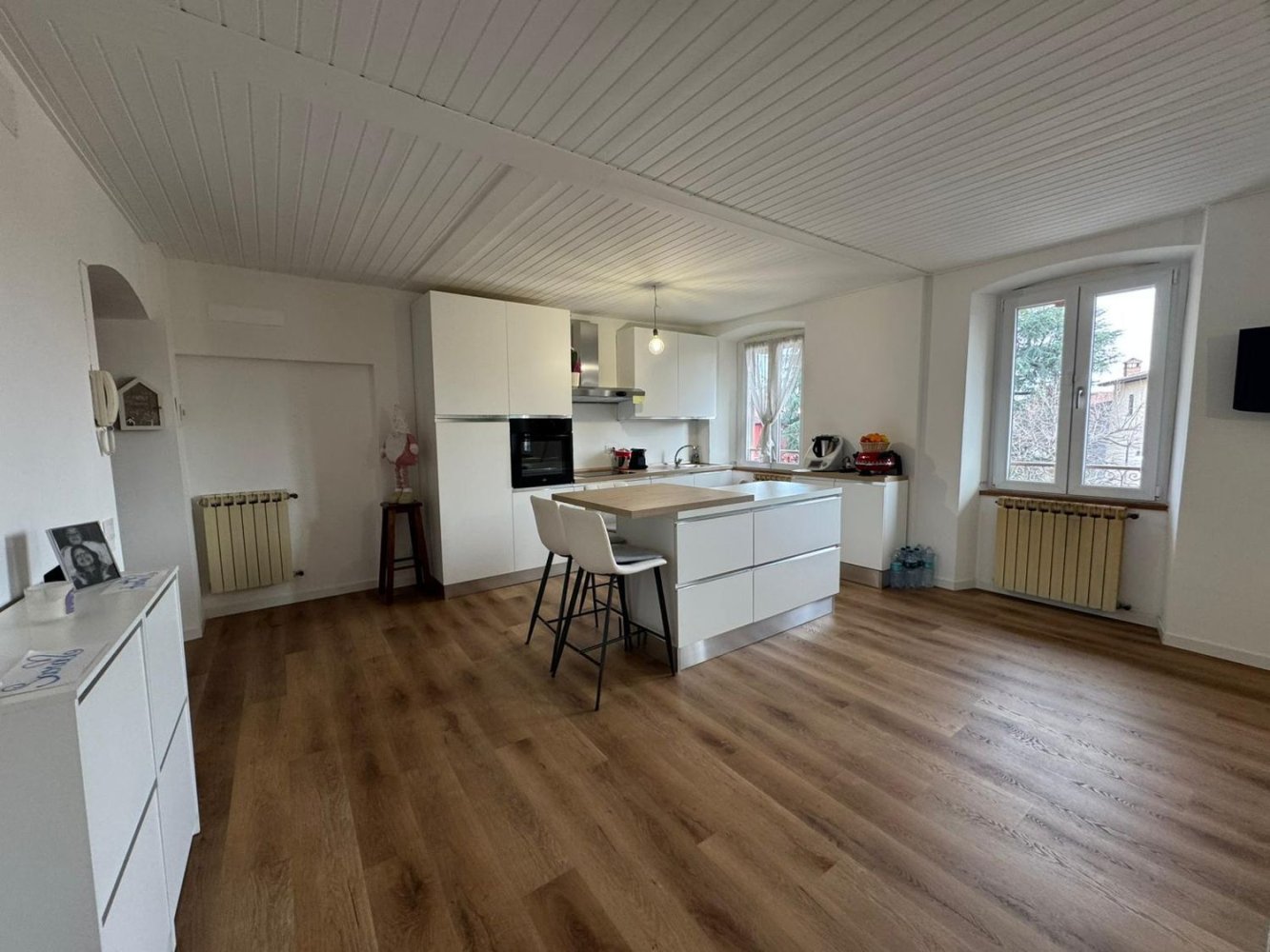 Квартира с 3 комнатами в Стеццано, Италия № 3411