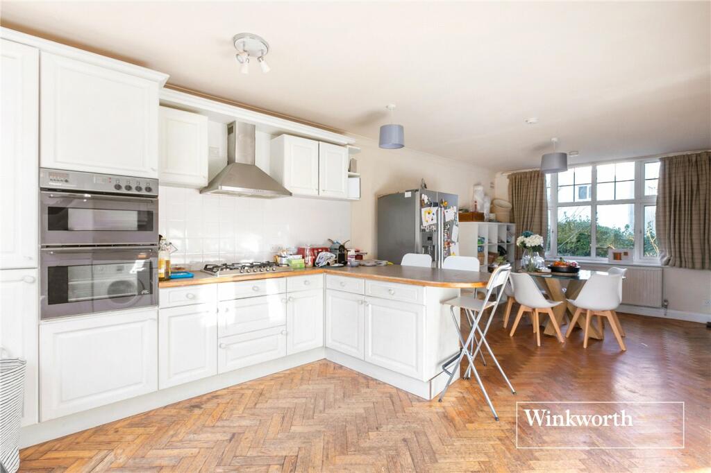 3 chambres Appartement à Finchley, United Kingdom No. 3635