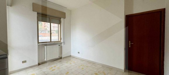 Здание с 5 комнатами в Матера, Италия № 18748 24