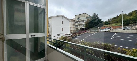 Здание с 5 комнатами в Матера, Италия № 18748 12