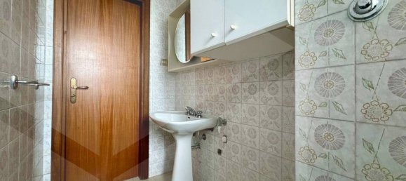 Здание с 5 комнатами в Матера, Италия № 18748 21