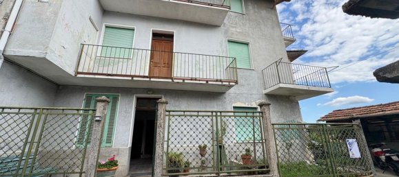 7 rooms House in Valdilana, Italy No. 302799 2