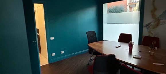  مكتب في Desenzano del Garda, Italy 50متر مربع رقم 85075 3