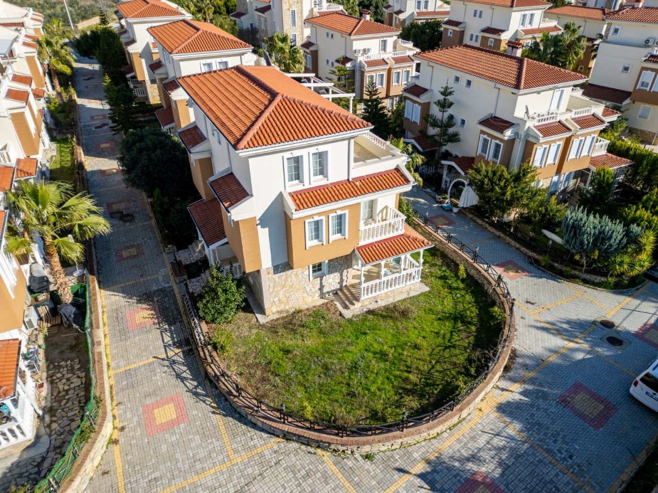 Вилла с 3 комнатами в Аланья, Турция № 33744