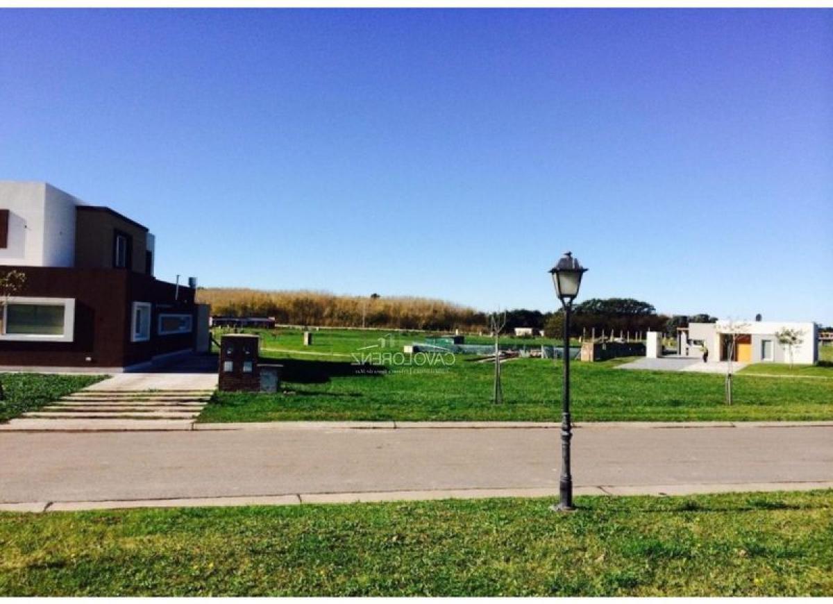  Land in Mar del Plata, Argentina No. 117265