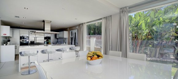 6 bedrooms Villa in Marbella, Spain No. 84153 11