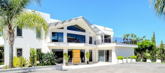 6 bedrooms Villa in Marbella, Spain No. 84153 18