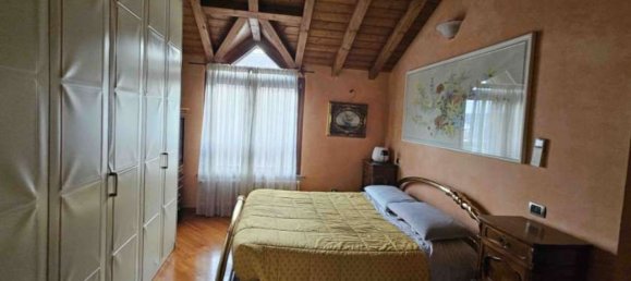 3 bedrooms Apartment in Limbiate, Italy No. 313868 13