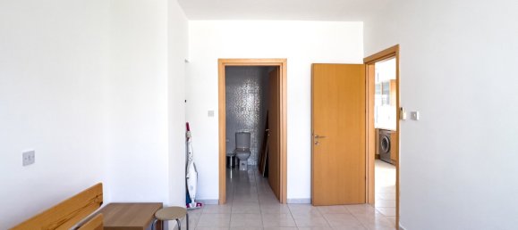 2 Schlafzimmer Wohnung in Larnaca, Zypern, Nr. 175038 10