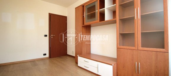 3 rooms Apartment in Aosta, Italy No. 238957 2