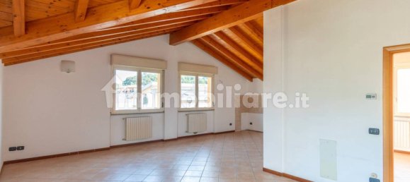 Apartamento T2 em Valgreghentino, Italy N.º 354225 2
