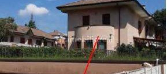 3 Schlafzimmer Haus in Arese, Italy, Nr. 96325 2