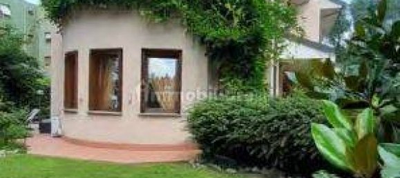 3 Schlafzimmer Haus in Arese, Italy, Nr. 96325 3