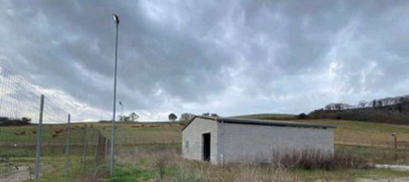 Склад 920м² в Тарквиния, Италия № 343885 9