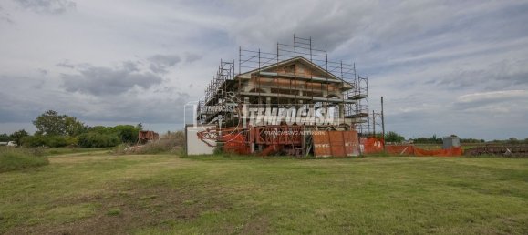 4 rooms House in Cesena, Italy No. 260567 5