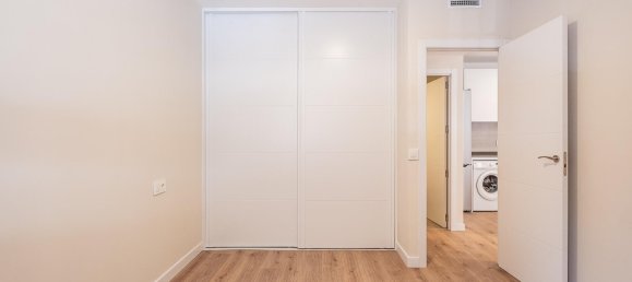 1 bedroom Apartment in Madrid, Spain No. 158091 10