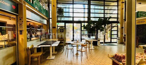 Коммерческая недвижимость с 2 комнатами в Имола, Италия № 33322 5