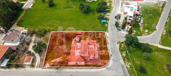 4 bedrooms Commercial property in Kato Polemidia, Cyprus No. 21440 16