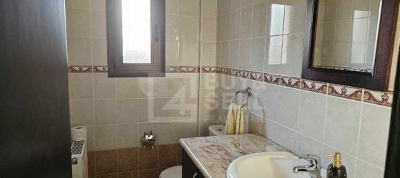 4 bedrooms Commercial property in Kato Polemidia, Cyprus No. 21440 6